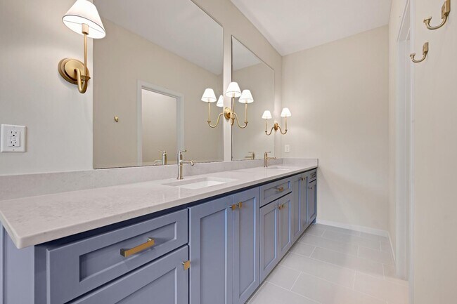 Building Photo - 16648 Garnett St