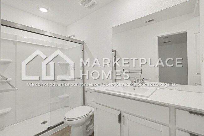 Building Photo - 7643 Varo Gln