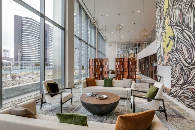 Building Photo - 515 Church St