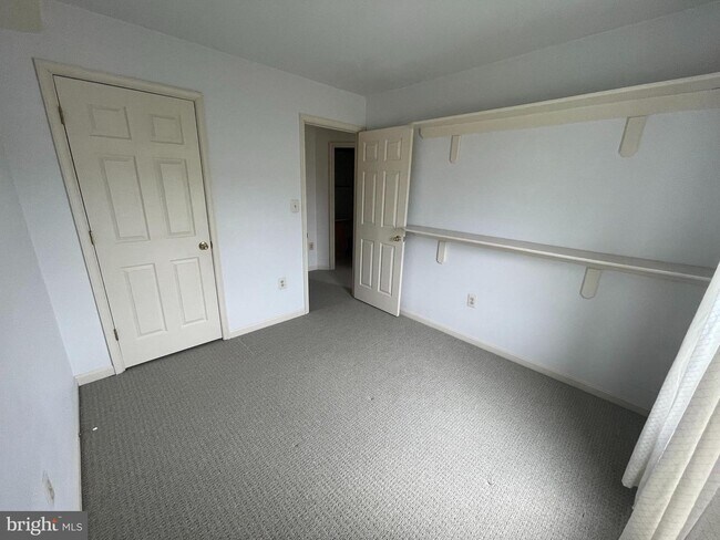 Building Photo - 11303 Kings Crest Ct