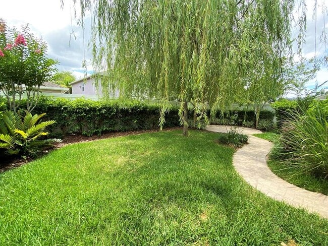 Building Photo - 9376 Ravens Willow Dr