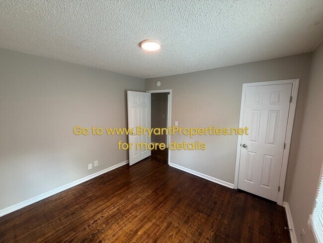 Building Photo - Single Family