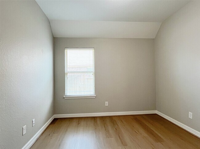 Building Photo - 14707 Norwood Peak Ln