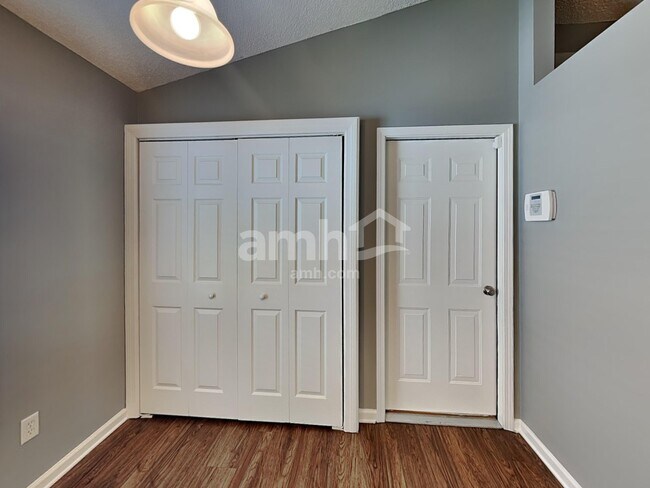 Building Photo - 1526 Bay Harbor Dr