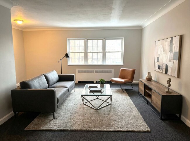 Building Photo - 41 Niles St