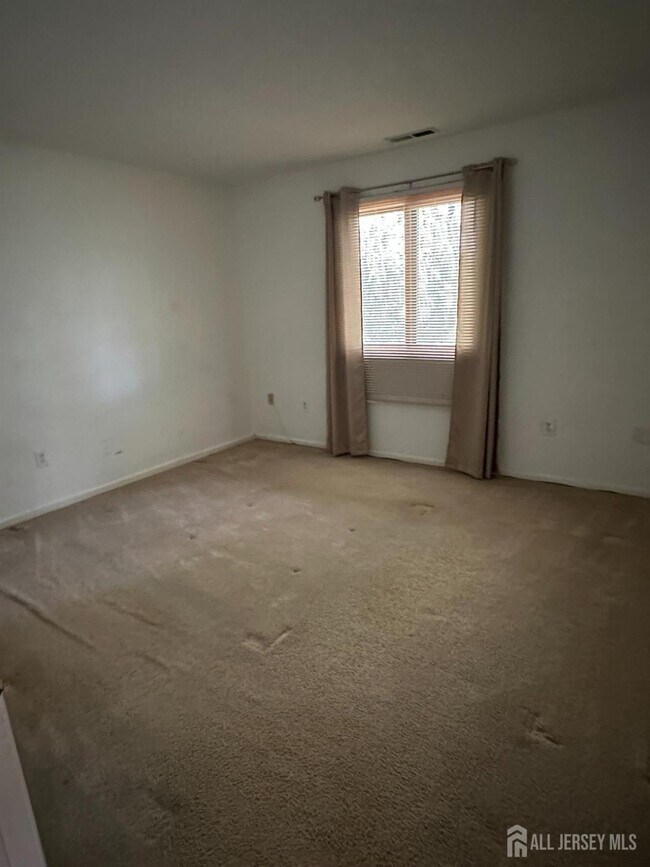 Building Photo - 1518 Ravens Crest Dr