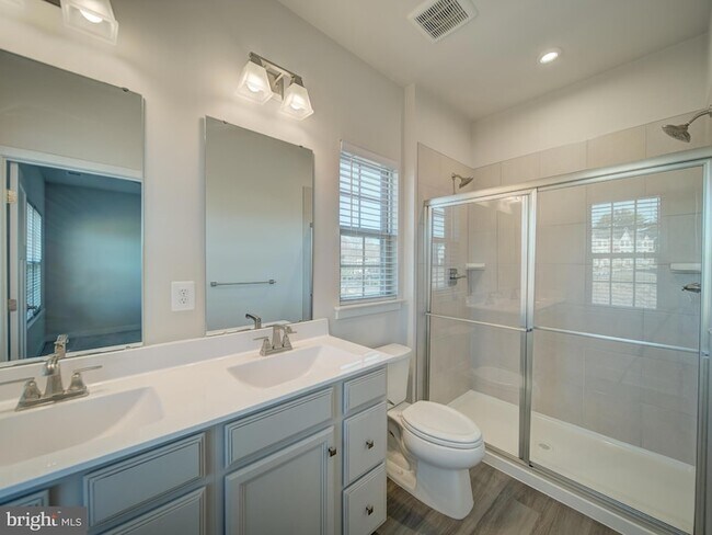 Building Photo - 9502 Autumn Berry Pl