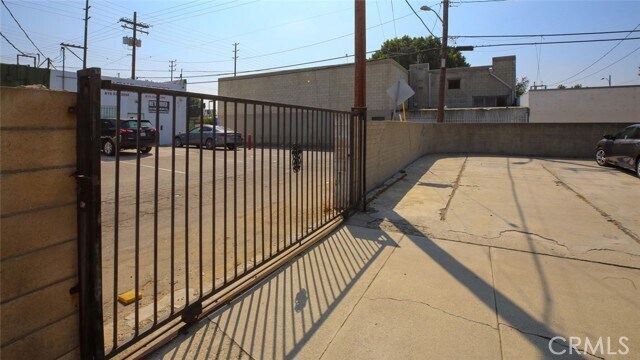 Building Photo - 410 N Glenwood Pl