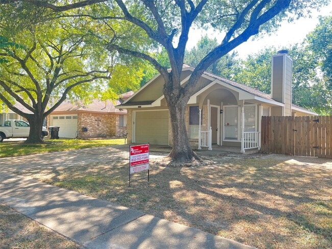 Building Photo - 13643 Vickston Ln