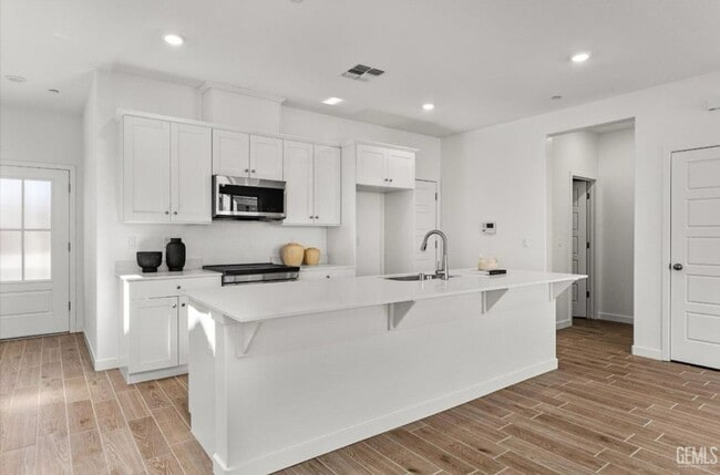 Building Photo - 8906 Ml Brg Dr