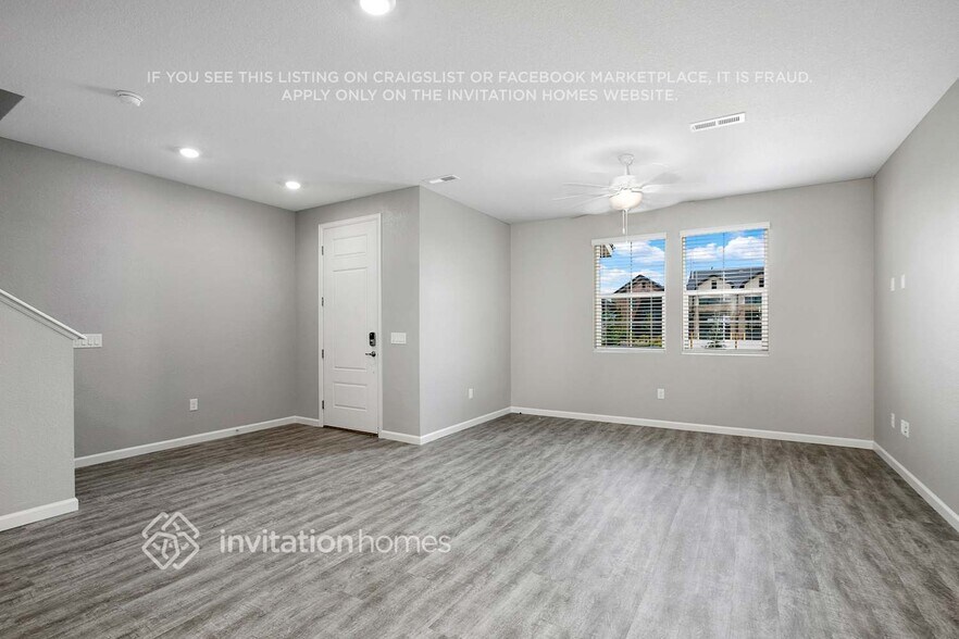 Building Photo - 24421 E Mexico Ave