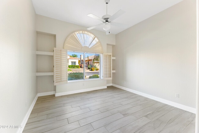 Building Photo - 11811 E Terra Dr