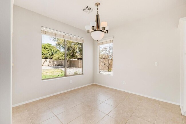 Building Photo - 3494 E Hampton Ln