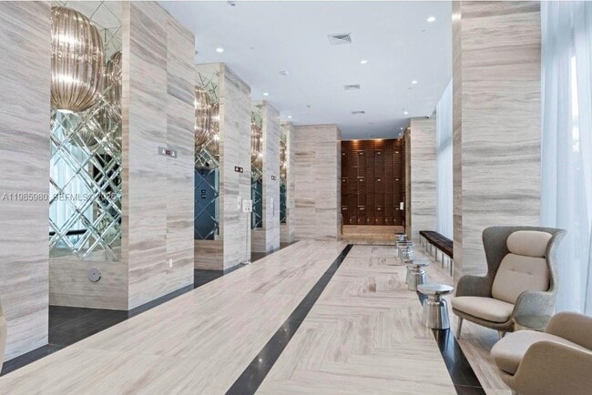 Building Photo - 2000 Metropica Wy