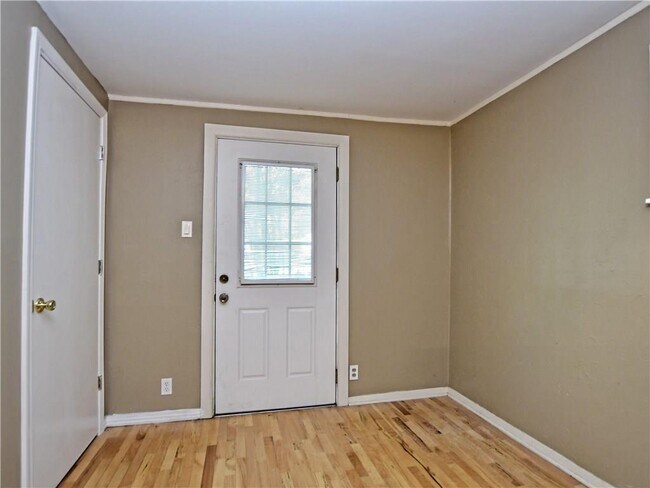 Building Photo - 5505 Avenue G