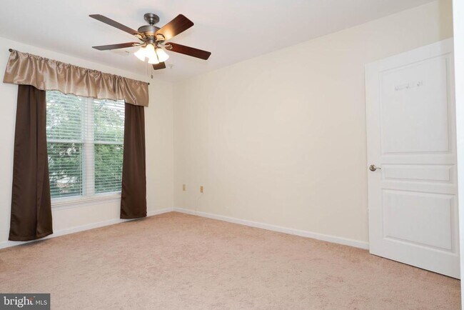 Building Photo - 2204 Westcourt Ln