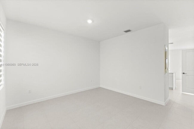 Building Photo - 35670 SW 178th Ct