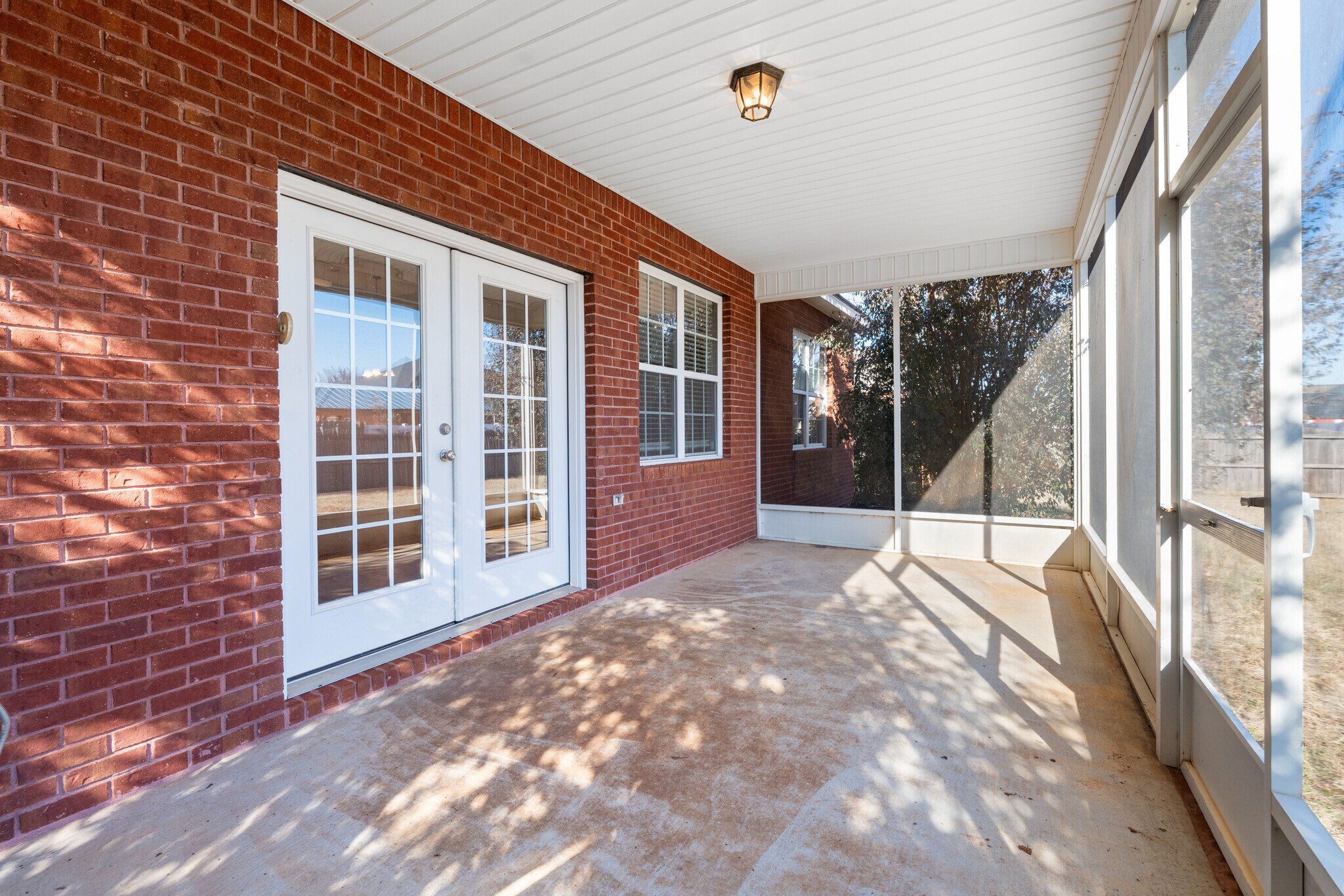 Building Photo - 119 Daventry Ln