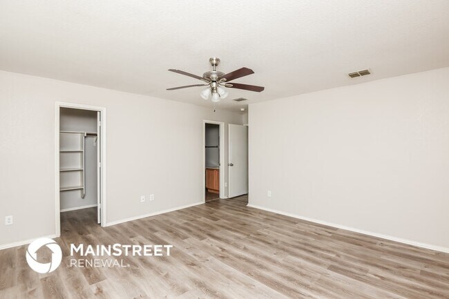 Building Photo - 1601 Queens Brook Ln