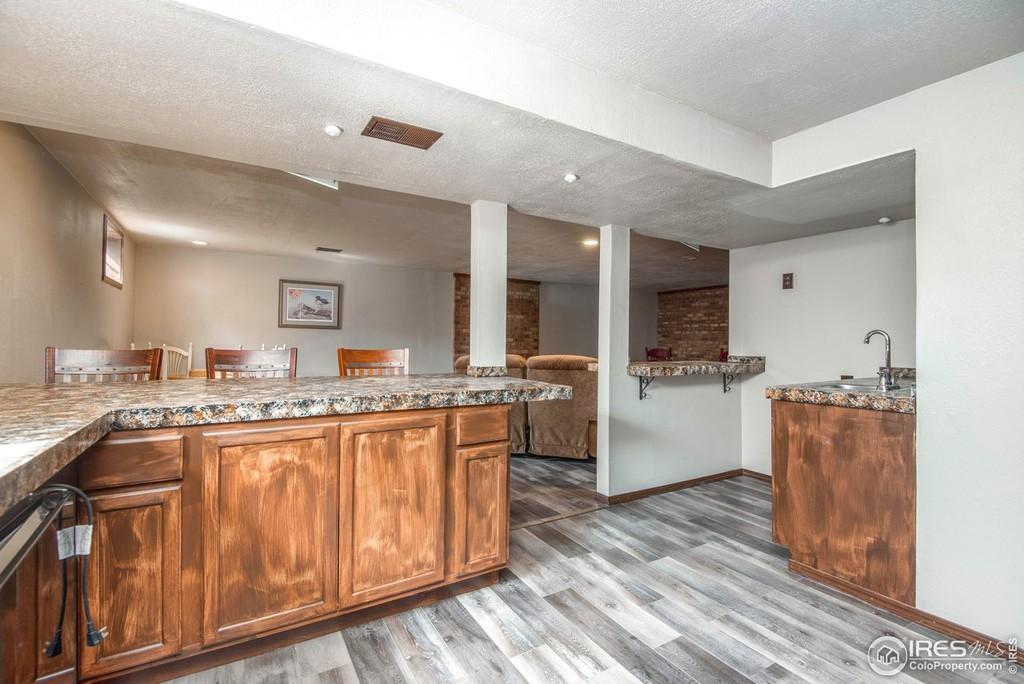 Building Photo - 1125 Cottonwood Dr