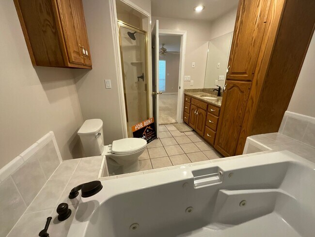 Building Photo - 5859 S