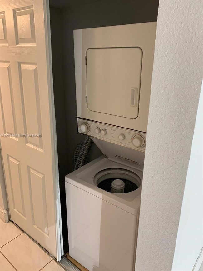 Building Photo - 11635 Royal Palm Blvd