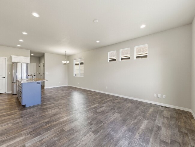 Building Photo - Updated 2-Bedroom, 2-Bathroom Home in Loveland