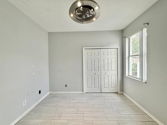 Building Photo - 4301 River Close Blvd