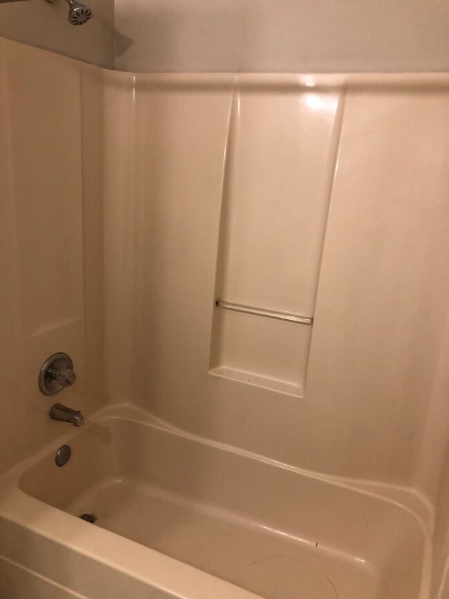 Building Photo - 3 Bedroom Townhome in Ocean Lakes