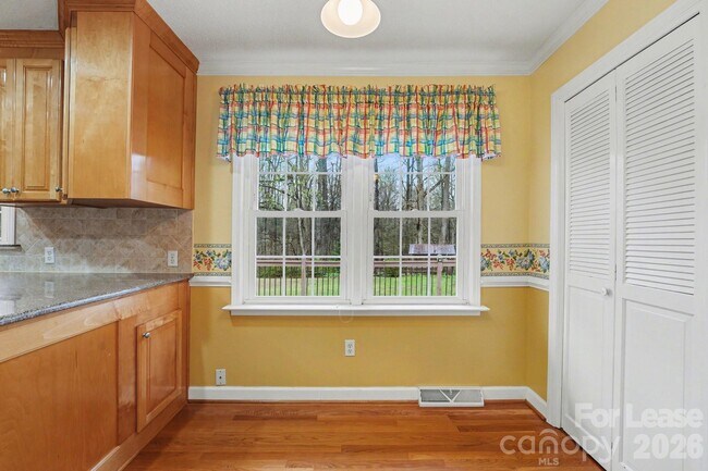 Building Photo - 11002 Harrisburg Rd