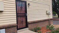 Building Photo - "Charming 2-Bed Condo Retreat in Lakewood ...
