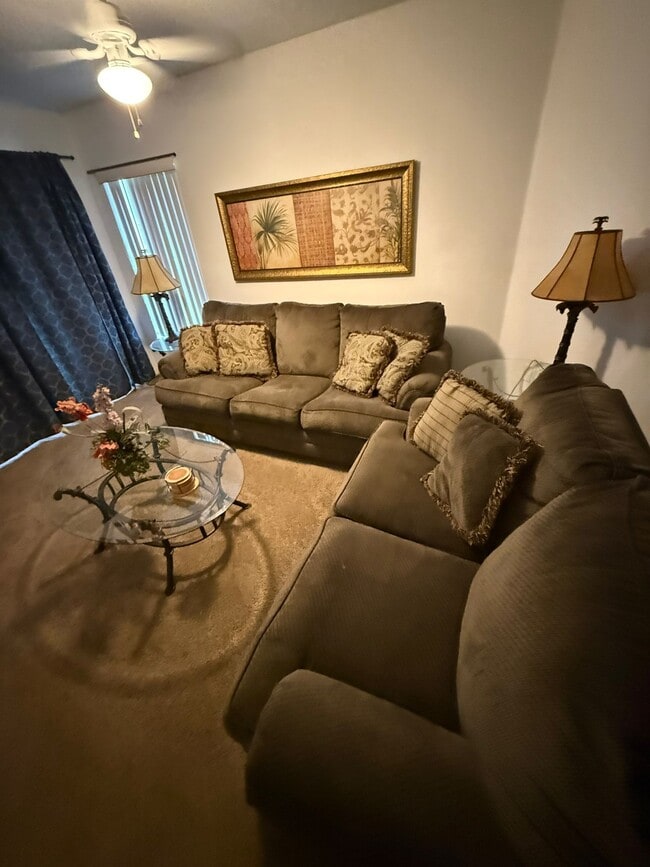 Building Photo - 2740 Club Cortile Cir