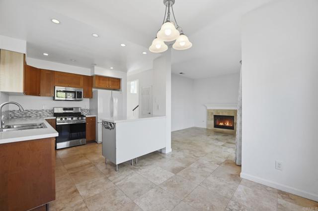 Building Photo - 2775 Southampton Rd