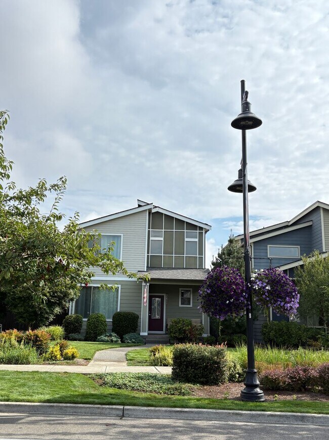 Building Photo - Ten Trails Home for Lease