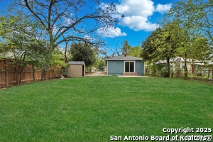 Building Photo - 126 King Roger St