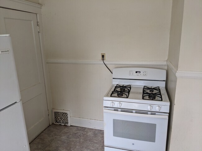 Building Photo - 2762 Casper St