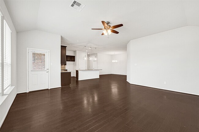 Building Photo - 4619 Grigio Pines Dr