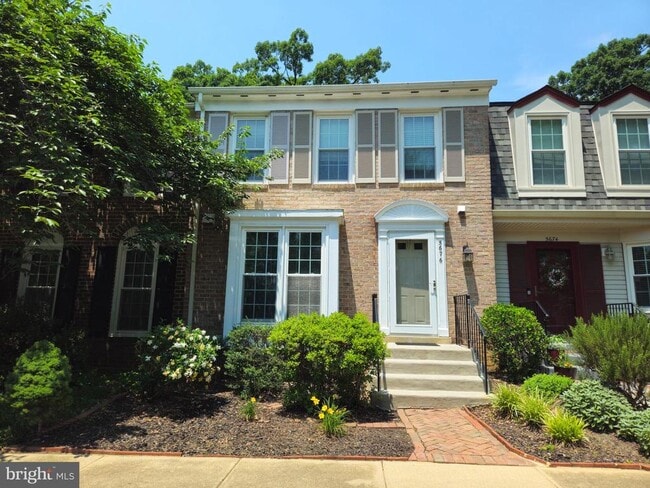 Primary Photo - 5676 Ridge View Dr