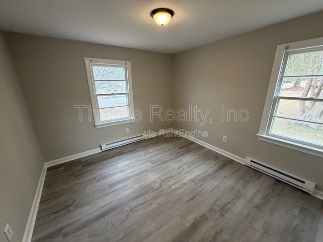 Building Photo - 100 Cane Dr