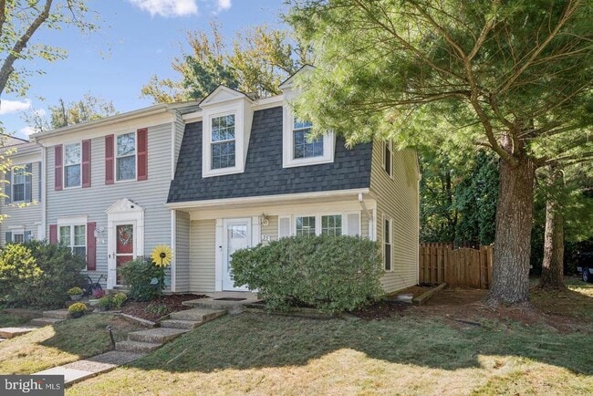 Building Photo - 33 Devon Ct