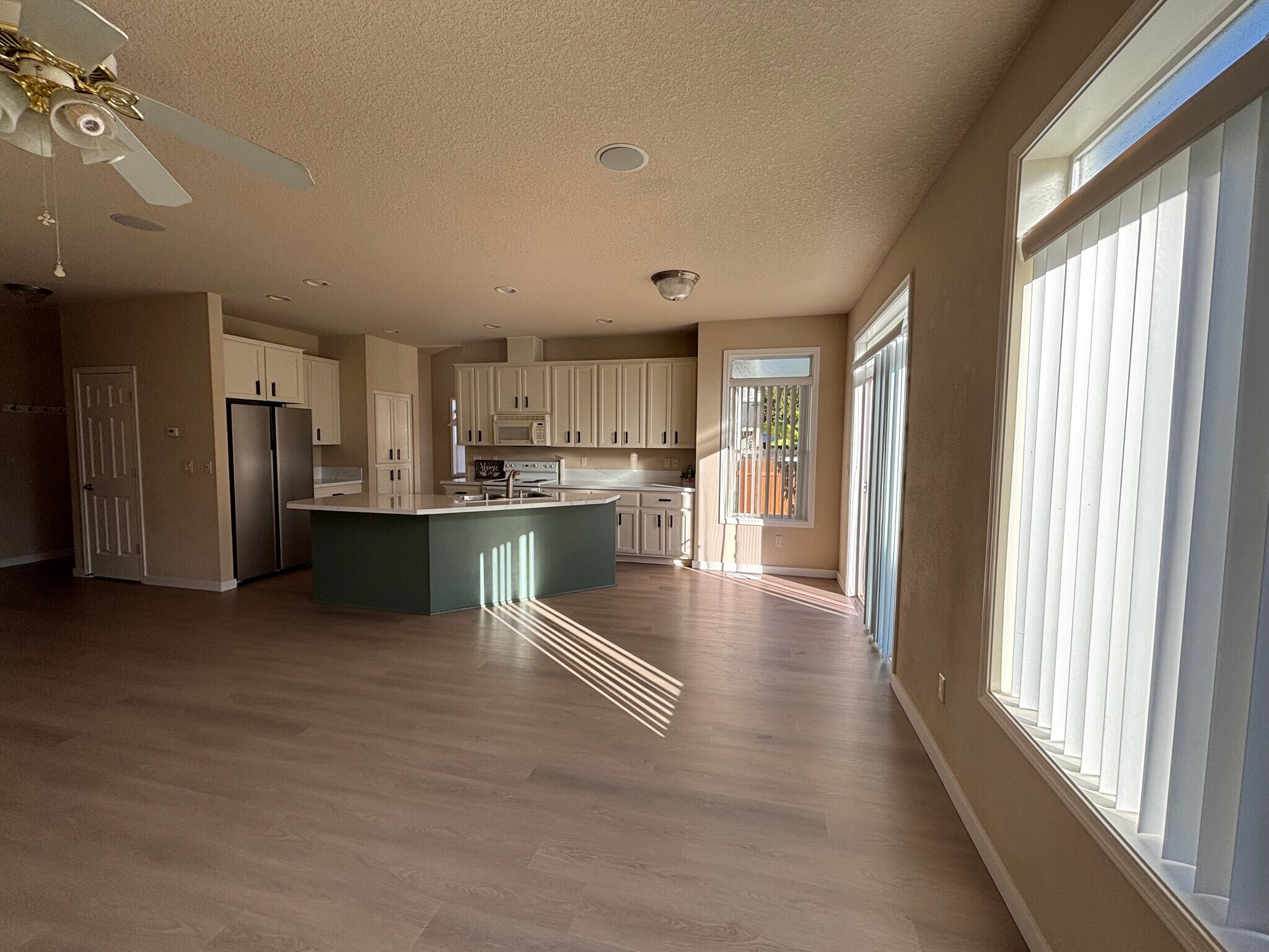 Building Photo - 5119 NE 90th St