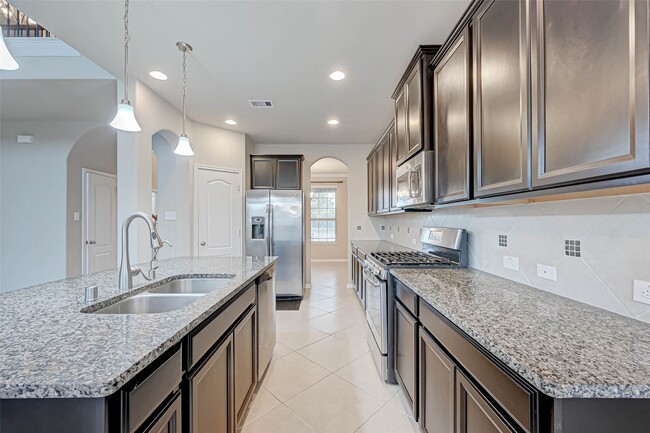 Building Photo - 2111 Post Oak Ct
