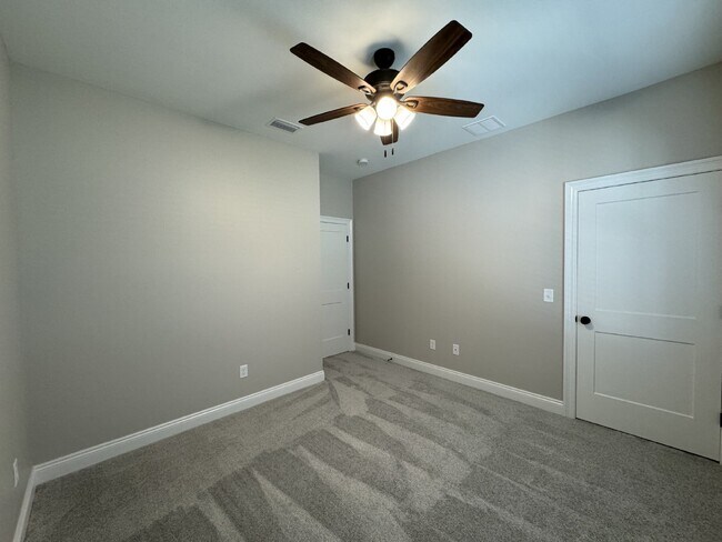 Building Photo - "Charming 4 Bed, 2 Bath Home with Granite ...