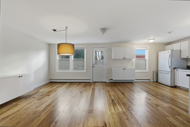 Building Photo - 45R South