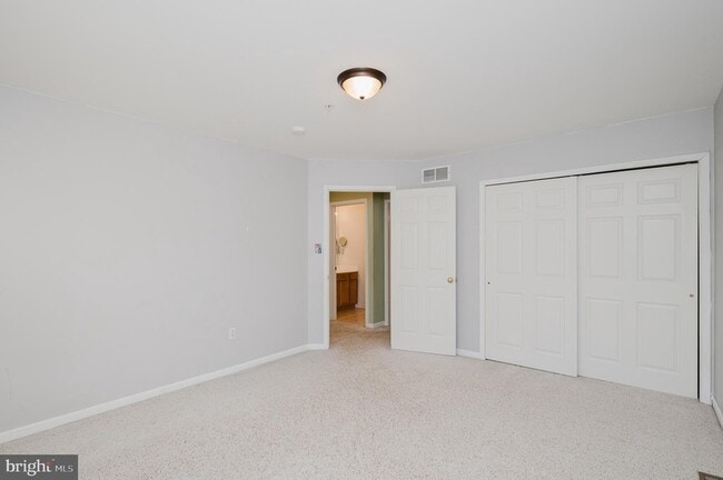 Building Photo - 14 Merganser Ct
