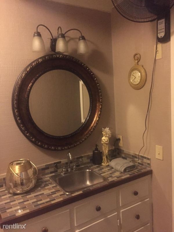 Building Photo - 1 br, 1 bath Apartment - 7510 Briarwood Dr