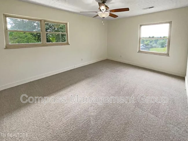 Building Photo - 5802 Tazewell Pike