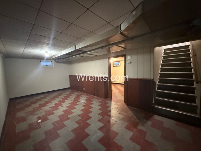 Building Photo - $500 Off Move in Special on Cute Three Bedroom Home