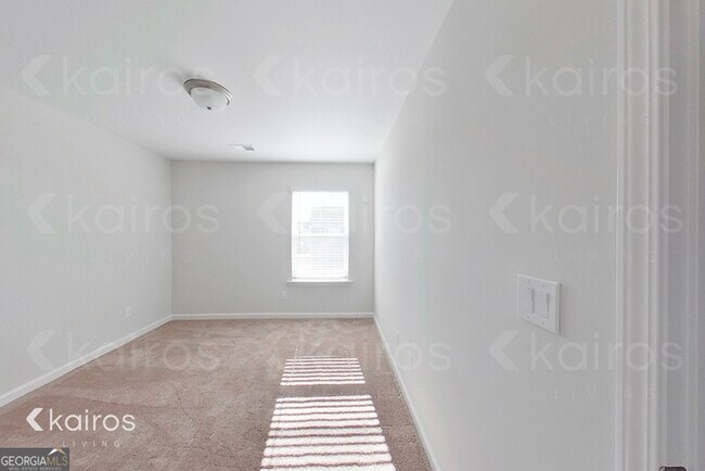 Building Photo - 18 Duluth Dr