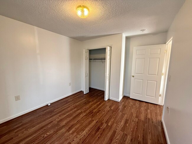 Building Photo - 33 Driftwood Cir